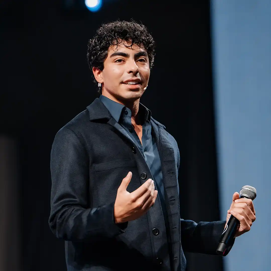 Vinicius Areb